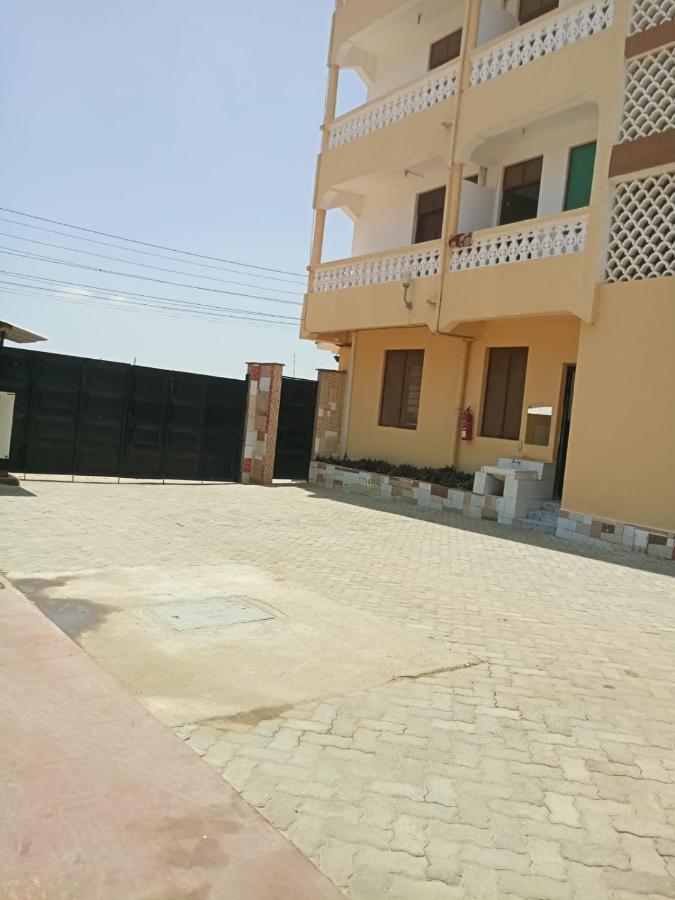 Golden Guest House- Miritini Mombasa Ngoại thất bức ảnh